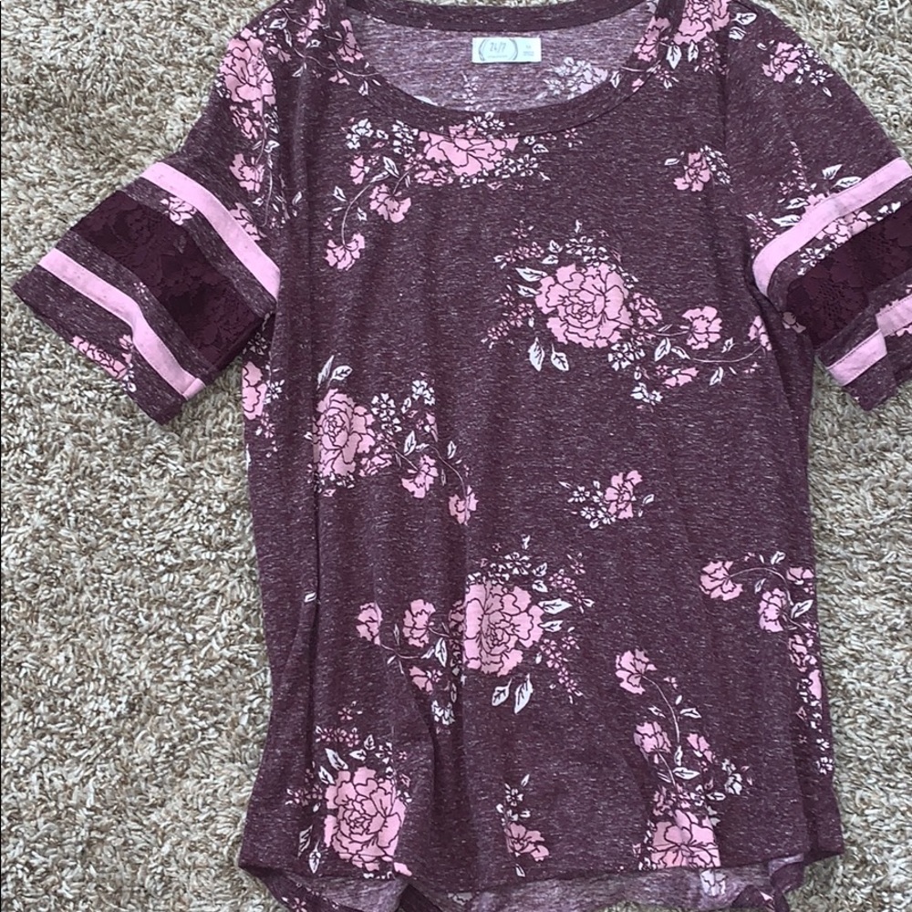 Floral top with lace detail
